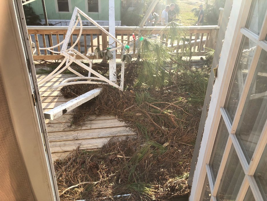 025-Outside patio.jpg